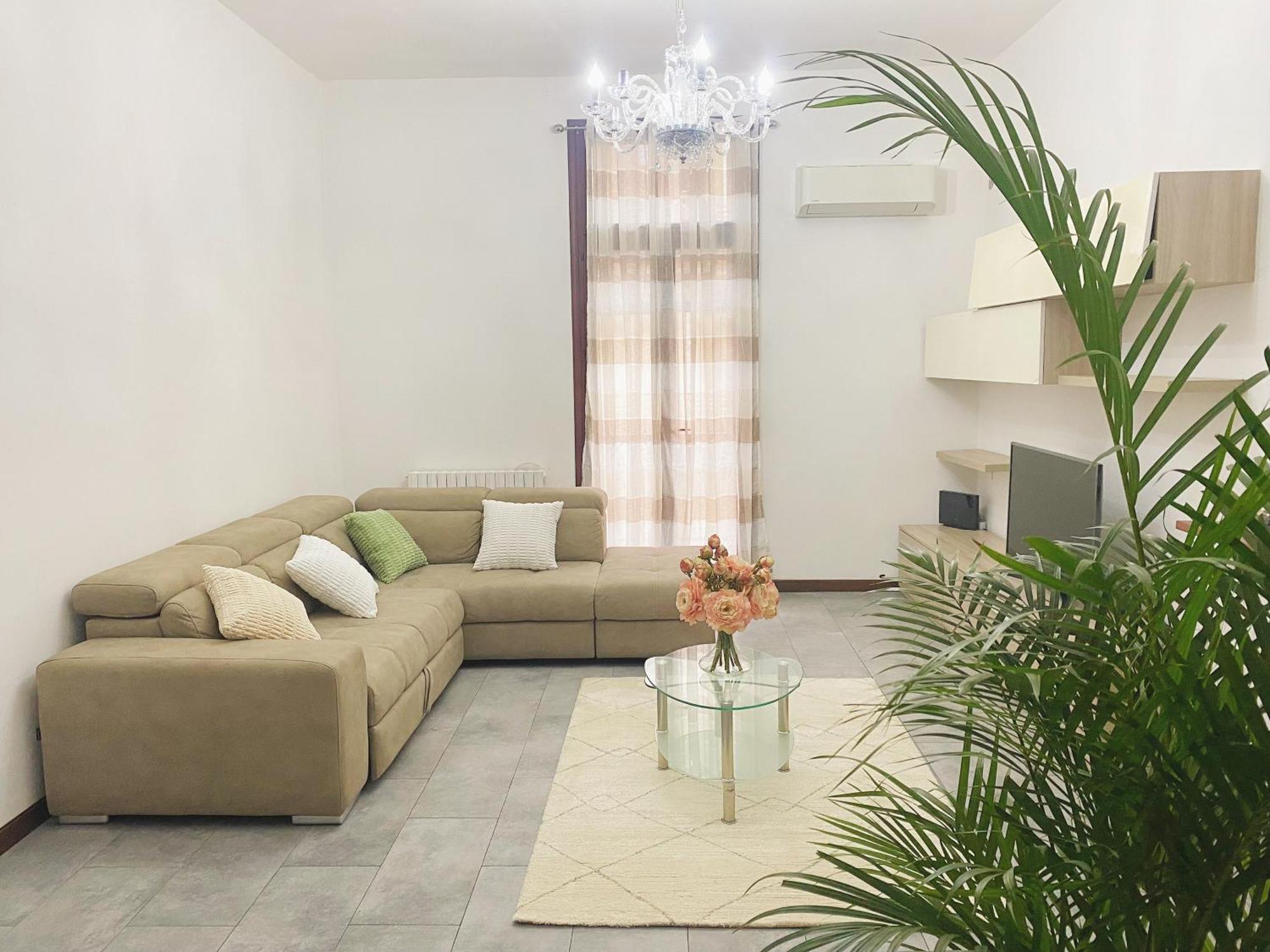 Gris Apartment: Venice Mestre Esterno foto