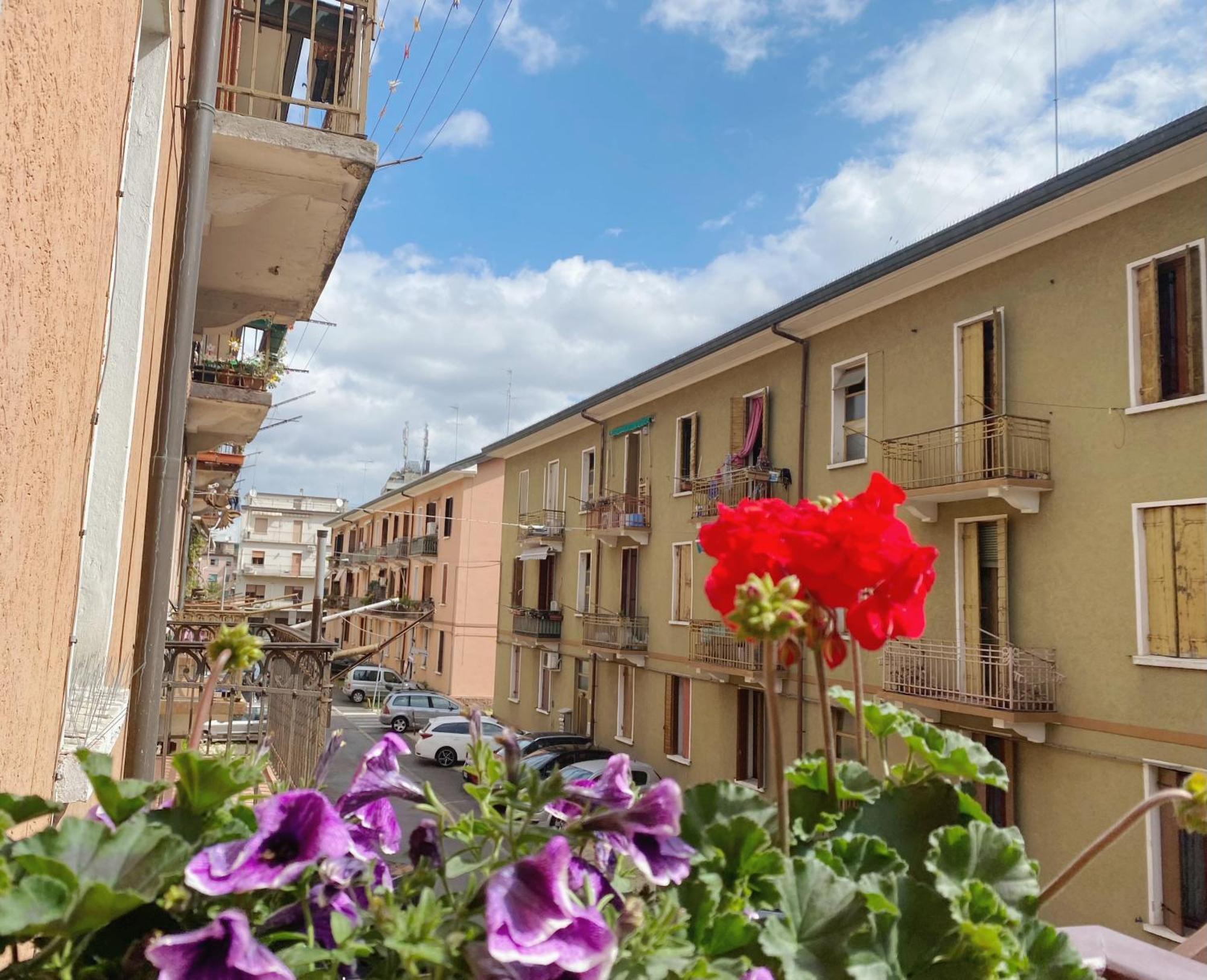 Gris Apartment: Venice Mestre Esterno foto